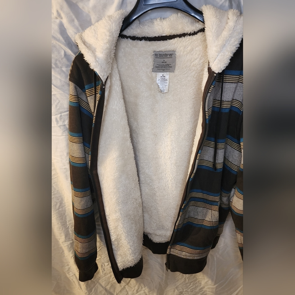 No Boundaries Faux Fur lined Hoodie sweatshirt Medium jacket - Picture 2 of 4